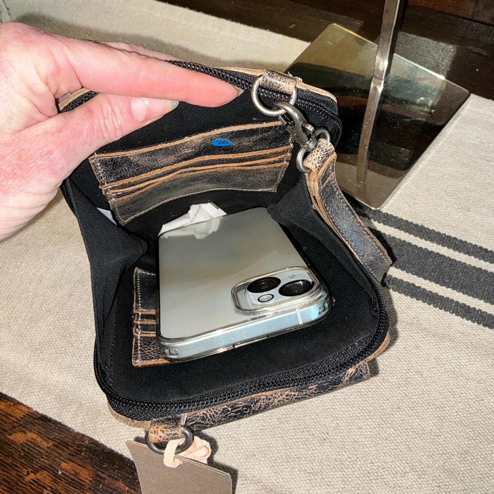 NWT Bed Stu Leather Alelike Crossbody Wristlet Phone Wallet Black Lux MSRP $185 - Picture 12 of 16